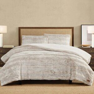 FRYE Faux Fur Carved Luxury Comforter 3 Piece Queen Set, Reversible Cream, NWT